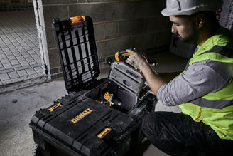 Mynd af DEWALT TSTAK IP54 Verkfærakista á hjólum