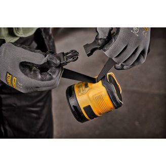 Mynd af DEWALT Bluetooth hátalari IP67 - USB C 