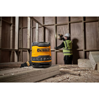 Mynd af DEWALT Bluetooth hátalari IP67 - USB C 