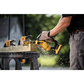 Mynd af Dewalt XR keðjusög 18V 20cm