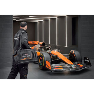 Mynd af Dewalt pro 20" verkfærataska McLaren edition
